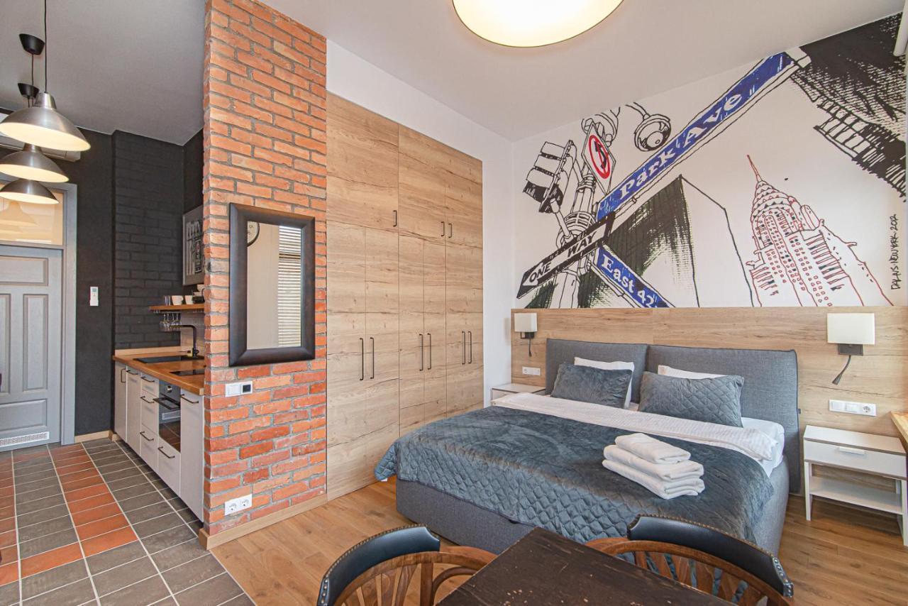 Modern Vilnius Old Town Apartment With Free Parking Exterior photo